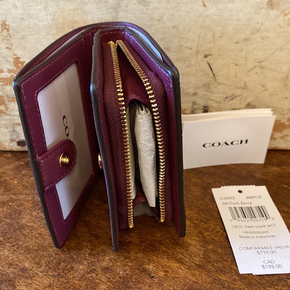 Coach Berry Croc snap wallet - Picture 4 of 4